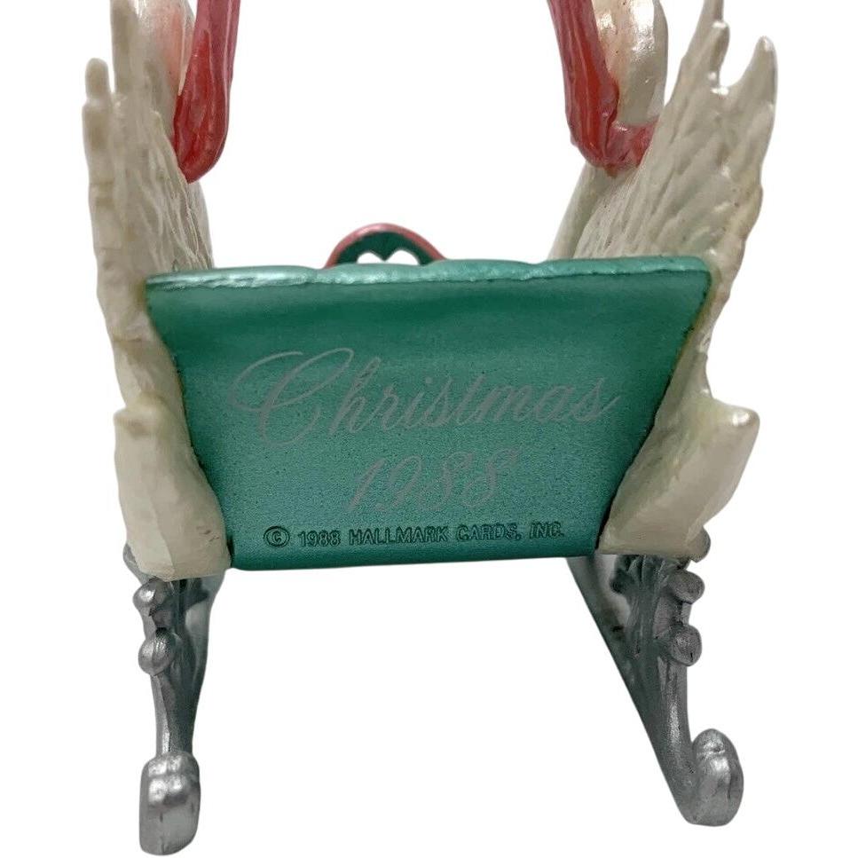 1988 Sweetheart Hallmark Ornament (Bird) QX4901