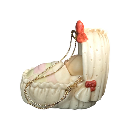 1989 "Baby's 1st Christmas" Sixth in the " Baby's 1st Christmas" Series (Baby's First Christmas)