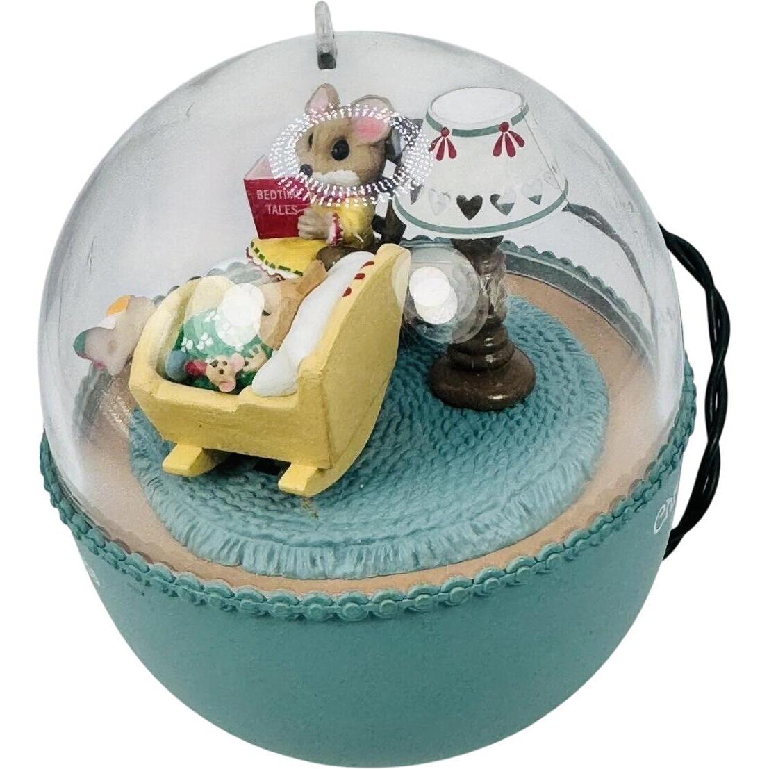 1989 Baby's First Christmas Hallmark Ornament (Magic Globe) QLX7272