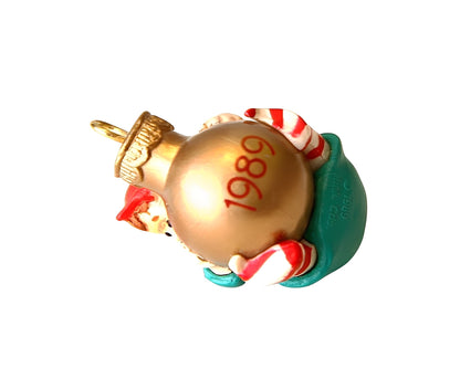 1989 Load of Cheer Hallmark Ornament (Ball) QXM5745