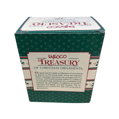 1989 Scrub-A-Dub Squirrel - First in the "In a Nutshell" Series (In a Nutshell)