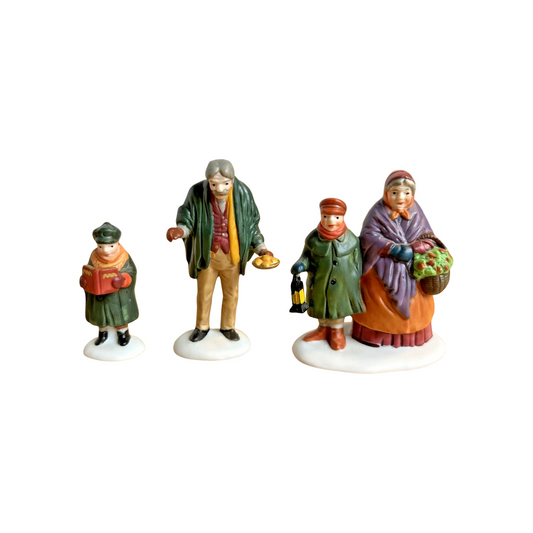 1989 Carolers on the Doorstep – Heritage Village / Dickens’ Village Accessory Department 56 #5570-0 Image1