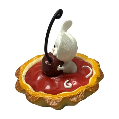 1989 Cherry Jubilee Hallmark Ornament (Mouse) QX4532 Image4