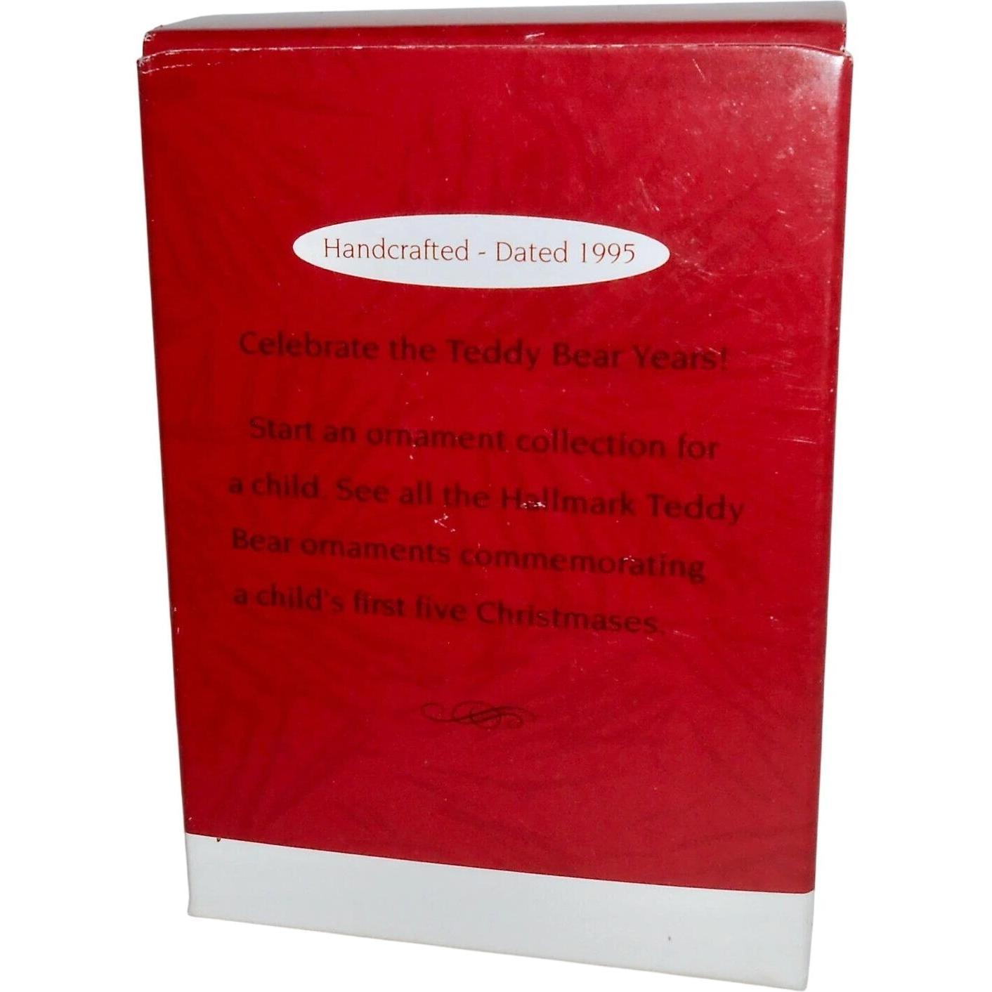 1989 Child's Fourth Christmas Hallmark Ornament (Child's Age Collection) QX5629