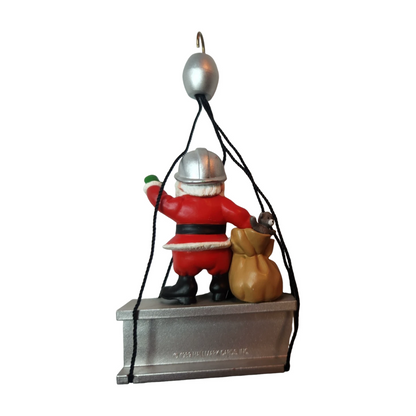 1989 Claus Construction Hallmark Ornament (Santa Claus) QX4885 Image3