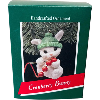 1989 Cranberry Bunny Hallmark Ornament (Bunny) QX4262