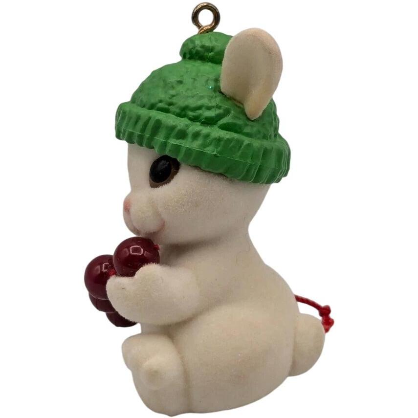 1989 Cranberry Bunny Hallmark Ornament (Bunny) QX4262