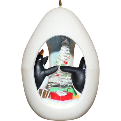 1989 Decorating Tree Hallmark Ornament (Winter Surprise) QX4272