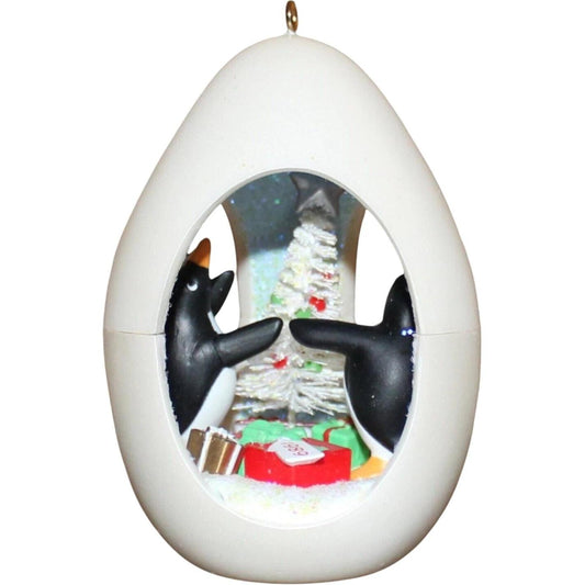 1989 Decorating Tree Hallmark Ornament (Winter Surprise) QX4272