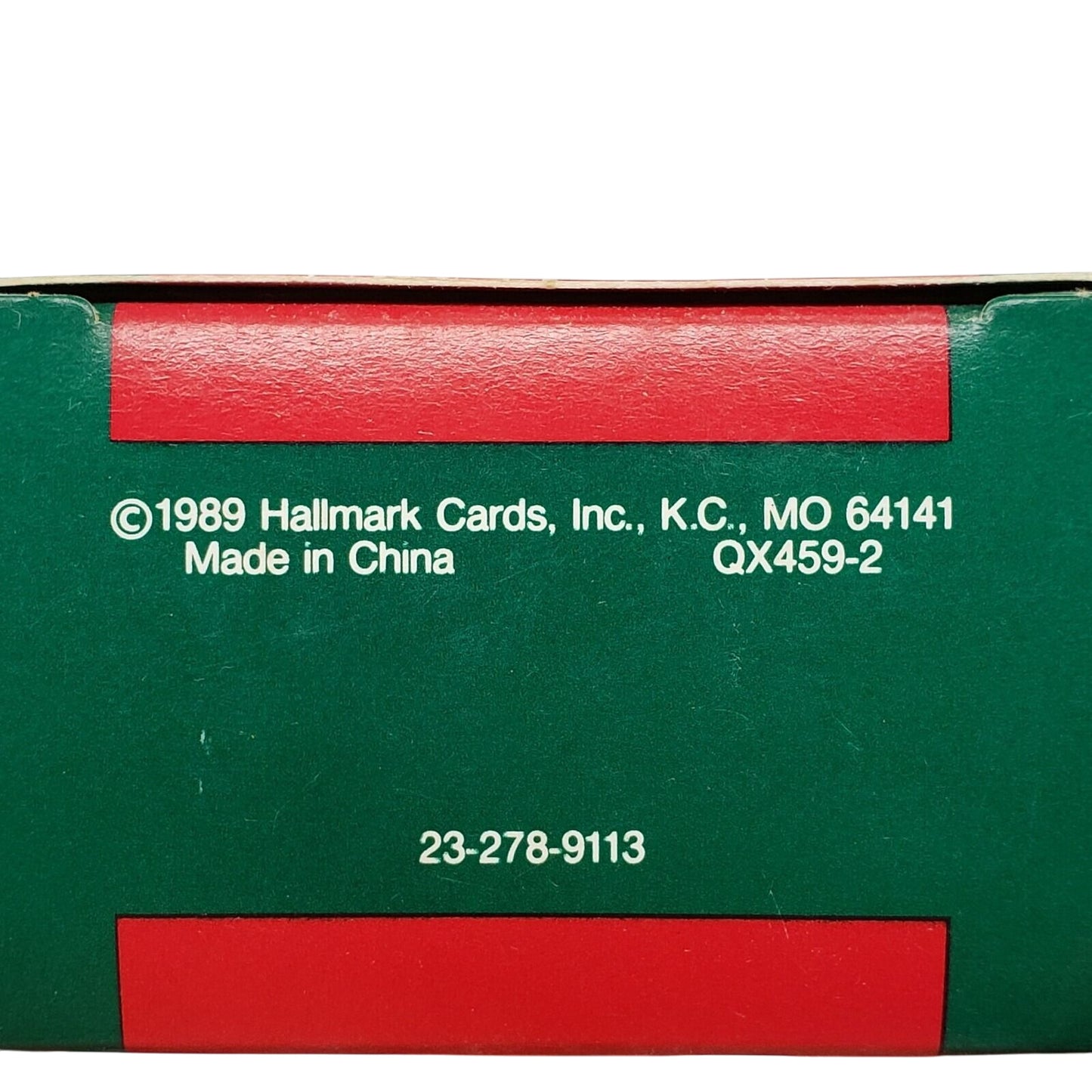 1989 Handcrafted Miniature Creche Hallmark Ornament (Nativity) QX4592