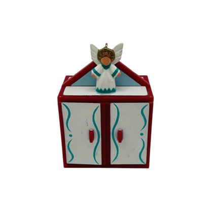 1989 Handcrafted Miniature Creche (Nativity)