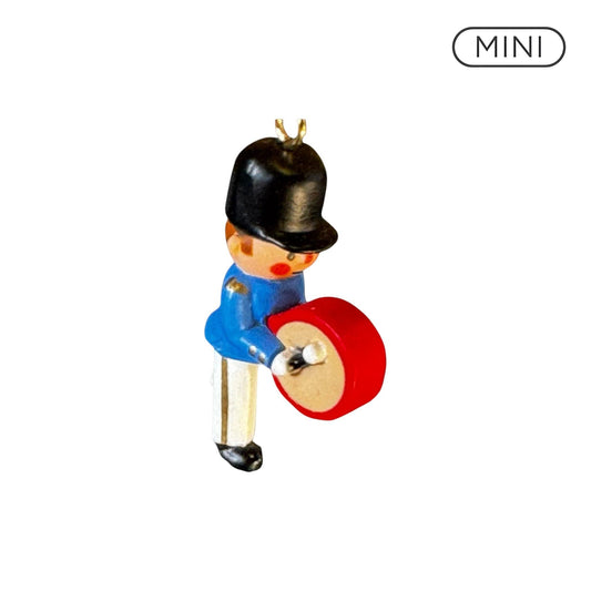 1989 Little Solider Hallmark Ornament (Soldier) QXM5675 Image1