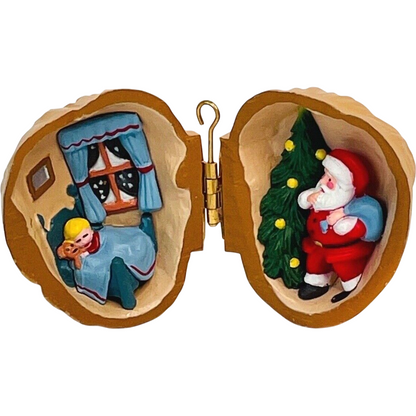 1989 Nutshell Dreams Hallmark Ornament (In a Nutshell) QX4655