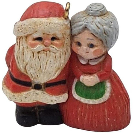 1989 Santa with Package Behind Back Hallmark Ornament (The Kringles) QXM5625