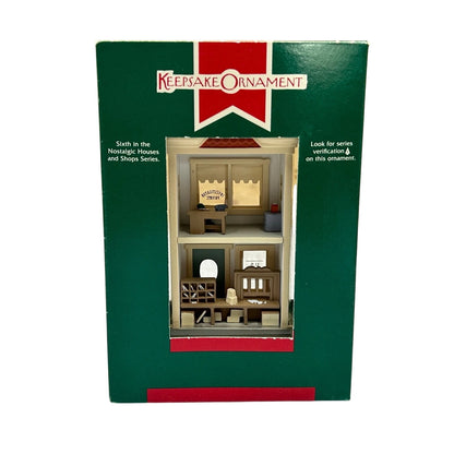 1989 U.S. Post Office Hallmark Ornament (Nostalgic Houses and Shops) QX4582