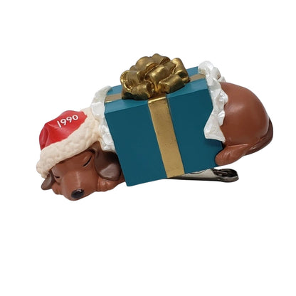 1990 Long Winter's Nap Hallmark Ornament (Animal) QX4703