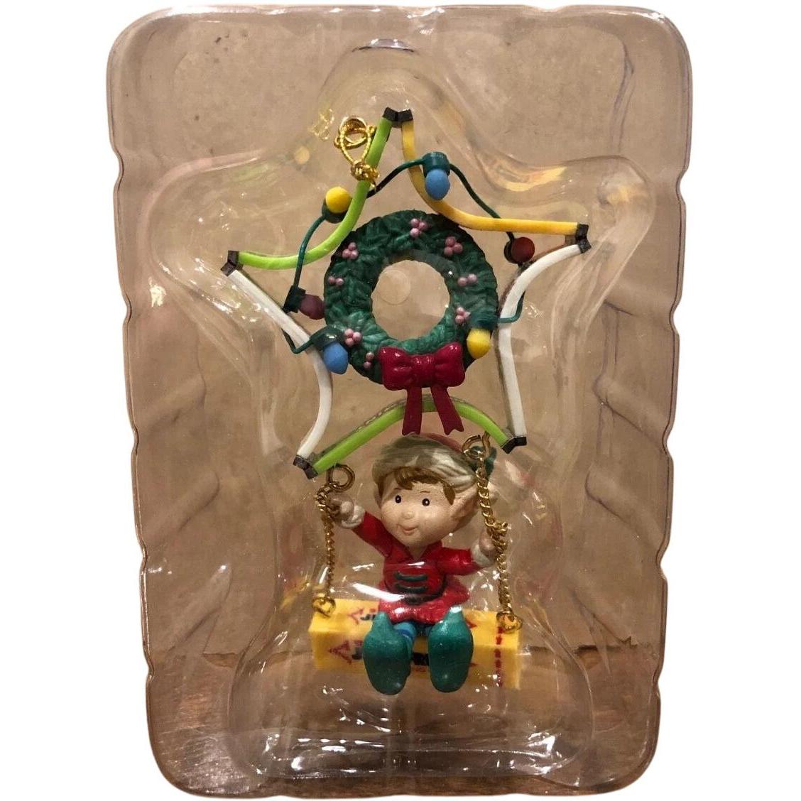 1990 Swinging On A Star - Chewing Gum Enesco Ornament (Wreath) 166642
