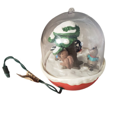 1990 Animal in Tree House Hallmark Ornament (Forest Frolics) QLX7236