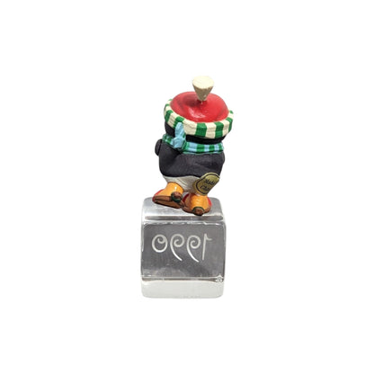 1990 Cool Yule (Penguin) Carlton Cards Heirloom Ornament 102310-1 Image5