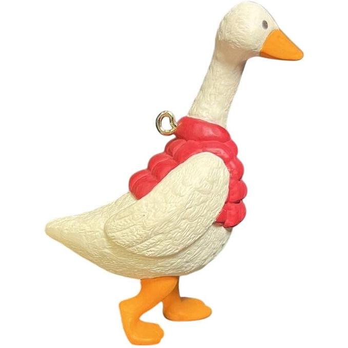 1990 Cozy Goose Hallmark Ornament (Animal) QX4966