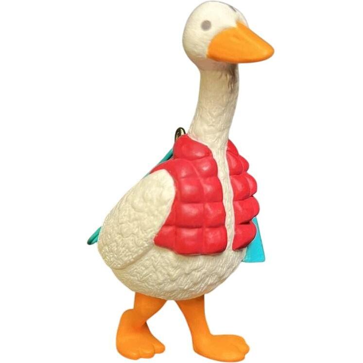 1990 Cozy Goose Hallmark Ornament (Animal) QX4966