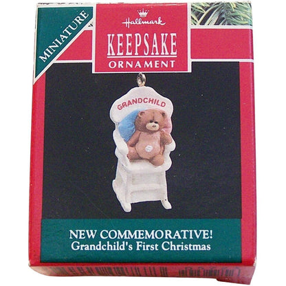 1990 GrandChild's First Christmas Hallmark Ornament (Baby's First Christmas) QXM5723