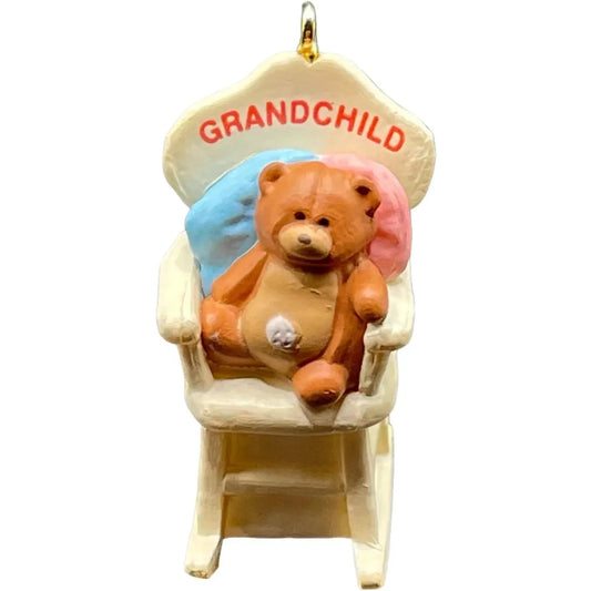1990 GrandChild's First Christmas Hallmark Ornament (Baby's First Christmas) QXM5723