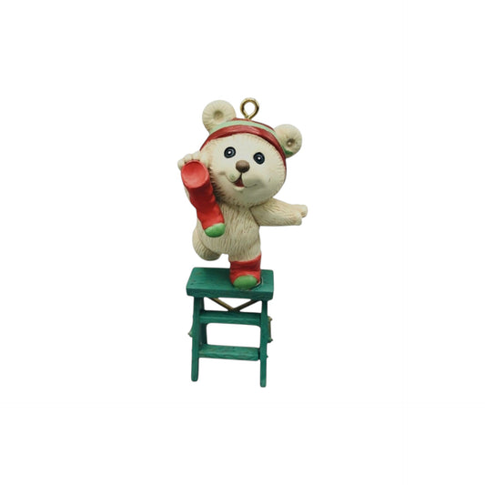 1990 Happy Christmas To All Bear (Bear) Carlton Cards Heirloom Ornament MMORN1003 Image1