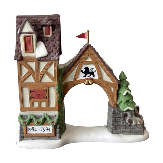1990 Postern - Dickens' Village Series Department 56 9871-0 Image1