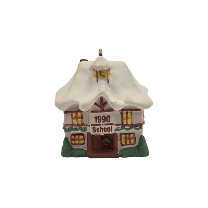 1990 School (Old English Village)