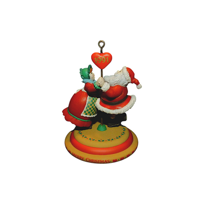 1991 Christmas Couple (Santa Claus)