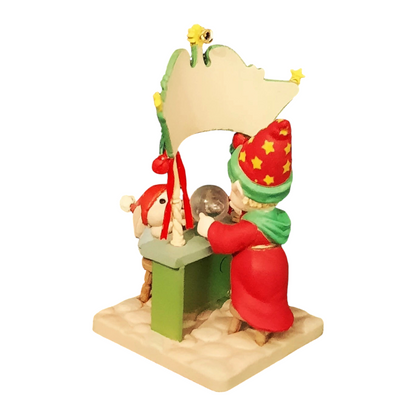 1991 Crystal Ball Christmas Enesco Ornament (Yuletide Faire) 575666