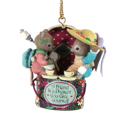 1991 Hats off to Christmas - Second Issue in the " Best Friends" Series (Mouse)