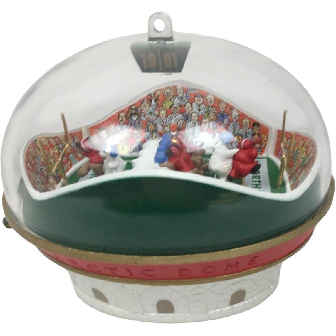 1991 Arctic Dome Hallmark Ornament (Artists' Favorites) QLX7117