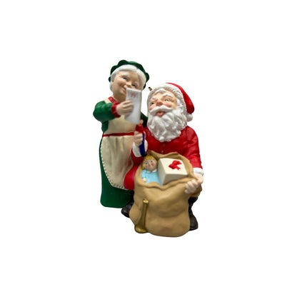 1991 Checking His List Hallmark Ornament (Mr. and Mrs. Claus) QX4339 Image1
