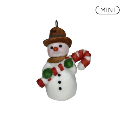 1991 Cool 'n' Sweet Hallmark Ornament (Snowmen) QXM5867 Image1