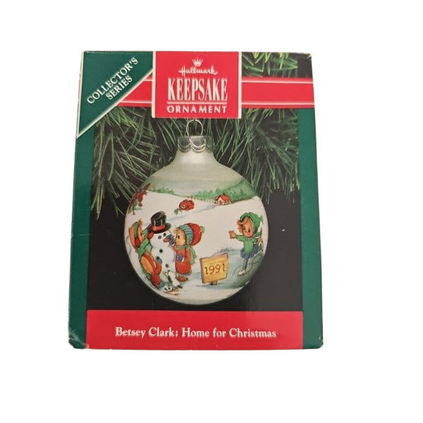1991 Getting Favorite Friends Together Hallmark Ornament (Betsey Clark) QX2109