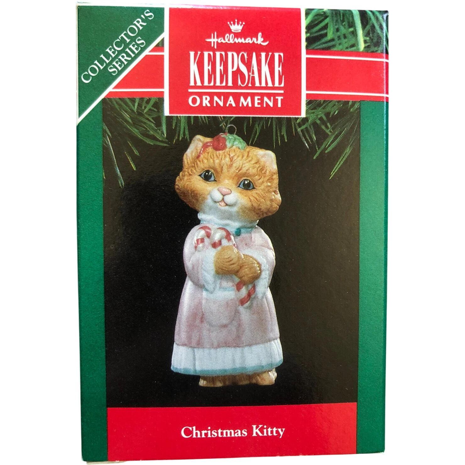 1991 Kitten in Nightgown Hallmark Ornament (Christmas Kitty) QX4377