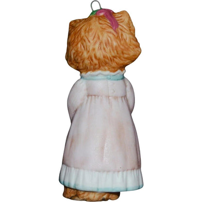 1991 Kitten in Nightgown Hallmark Ornament (Christmas Kitty) QX4377