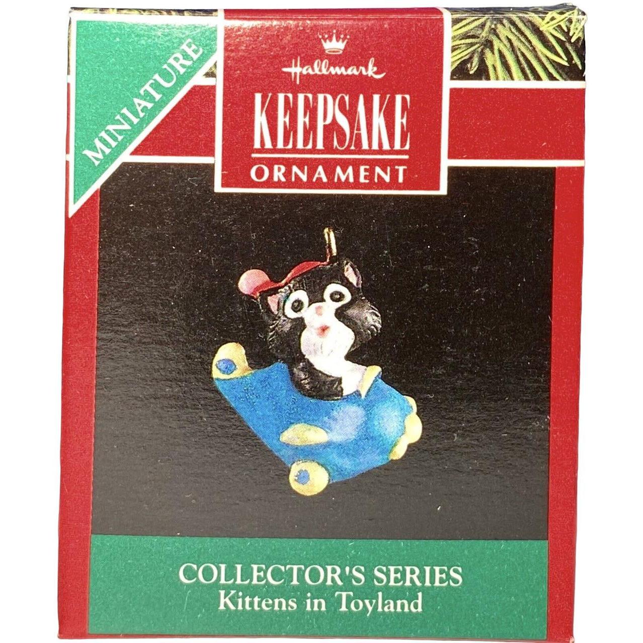 1991 Kittens in Toyland Hallmark Ornament (Kittens in Toyland) QXM5639