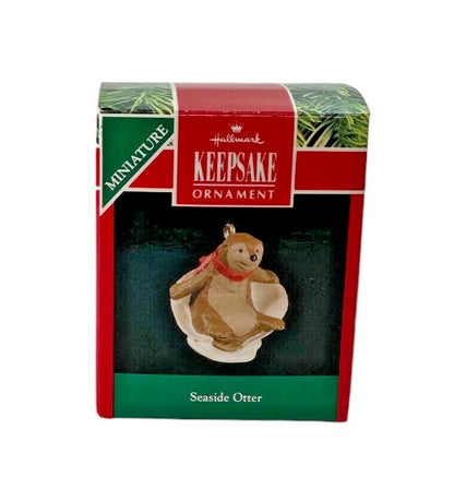 1991 Seaside Otter Hallmark Ornament (Animal) QXM5909