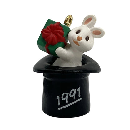 1991 Top Hatter Hallmark Ornament (Rabbit) QXM5889