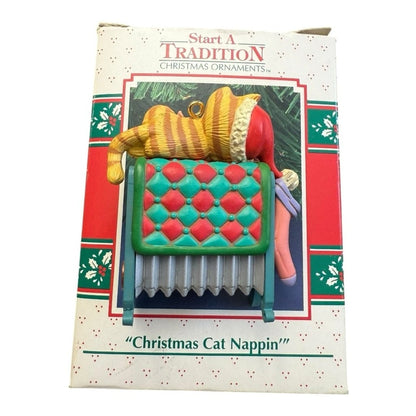 1992 Christmas Cat Nappin (Kitten)