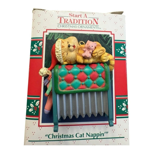1992 Christmas Cat Nappin (Kitten)