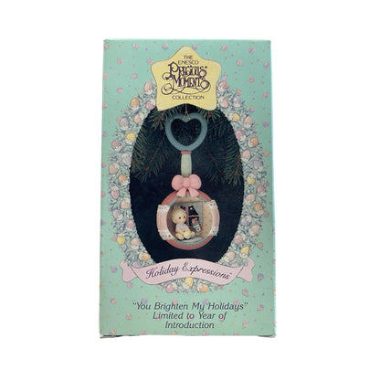 1992 Holiday Expressions - Ornament can be fiitted over a small light to illuminate the scene (Precious Moments)