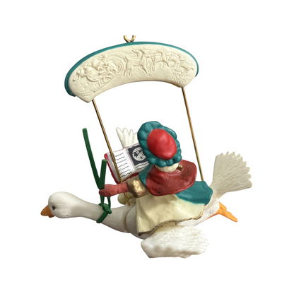 1992 Mother Goose Hallmark Ornament (Animal) QX4984