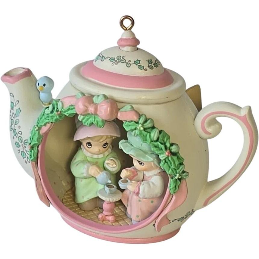 1992 Our Friendship Hits The Spot (Precious Moments)