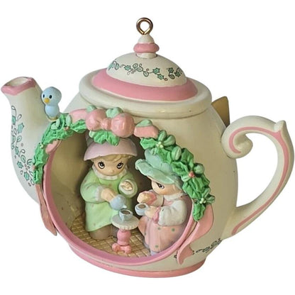 1992 Our Friendship Hits The Spot (Precious Moments)