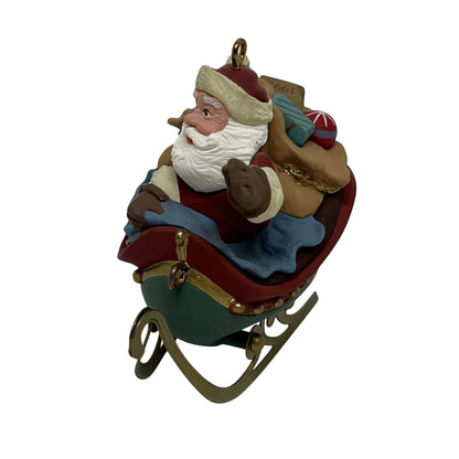1992 Santa and His Reindeer Hallmark Ornament (Santa Claus) XRP9739