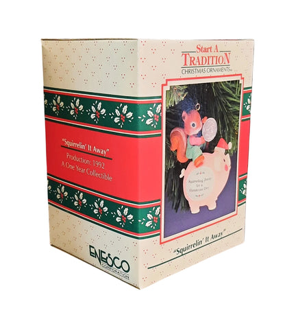 1992 Squirrelin' It Away (Animal)